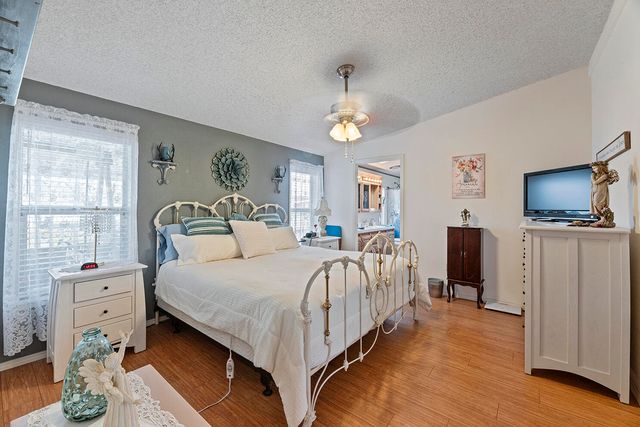 104 Hart Circle, Shady Cove, OR 97539