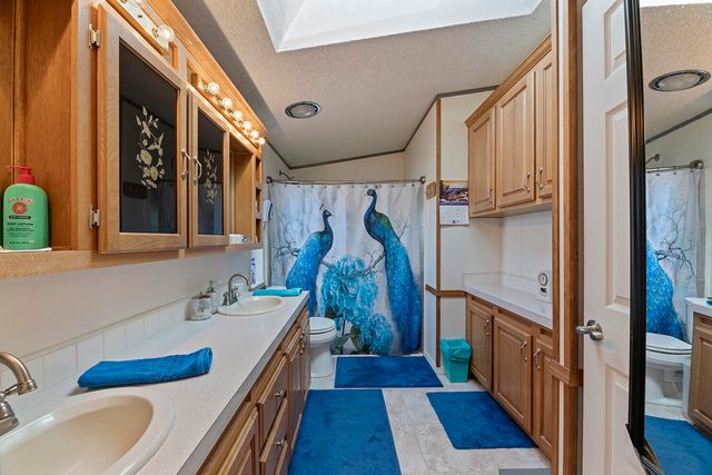 104 Hart Circle, Shady Cove, OR 97539