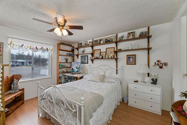 104 Hart Circle, Shady Cove, OR 97539