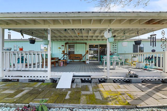 104 Hart Circle, Shady Cove, OR 97539