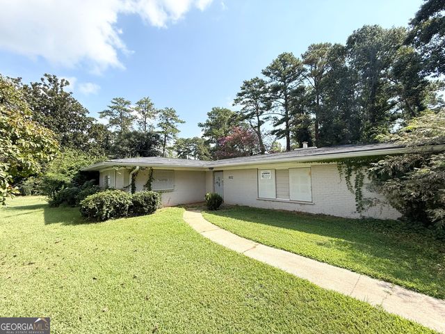 802 Kenilworth Circle, Stone Mountain, GA 30083