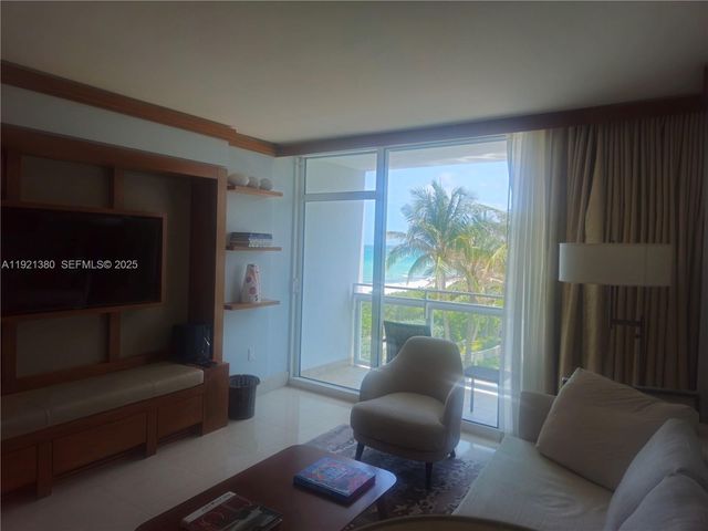 6801 Collins Avenue 320, Miami Beach, FL 33141