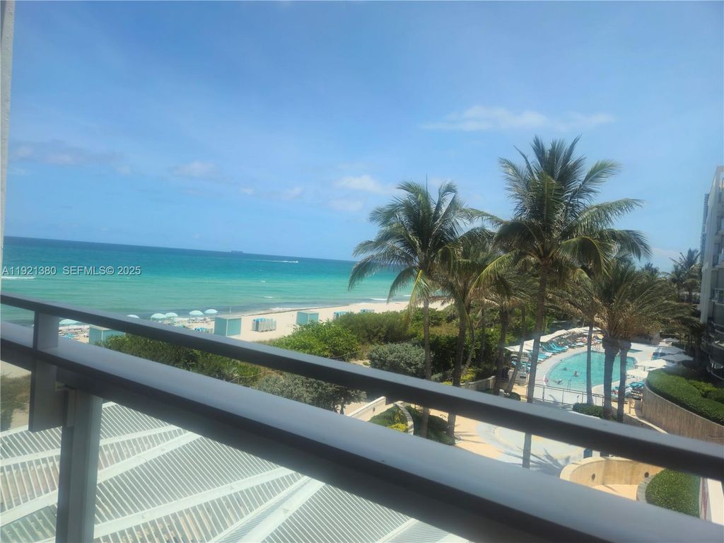 6801 Collins Avenue 320, Miami Beach, FL 33141