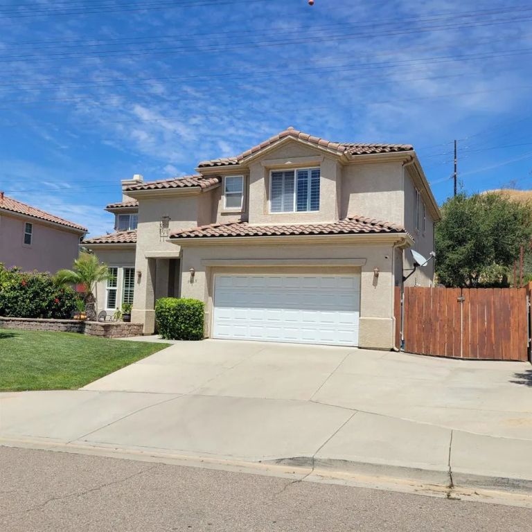 9369 Tiffany Park Place, El Cajon, CA 92021