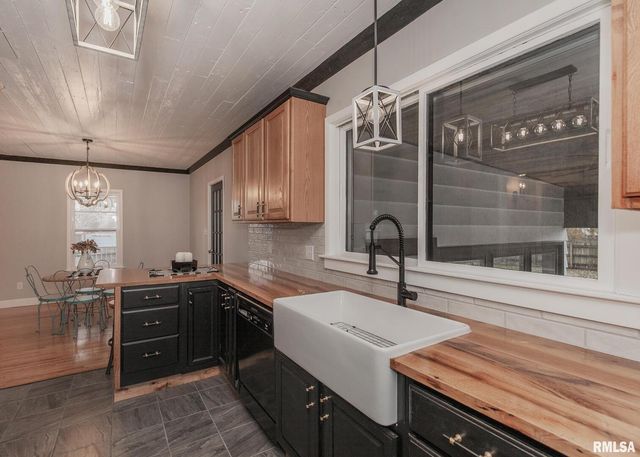 213 N WILLIAMS Street, Geneseo, IL 61254