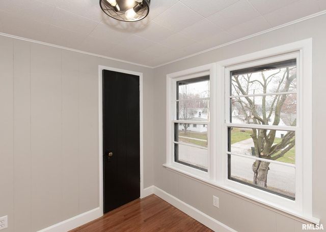 213 N WILLIAMS Street, Geneseo, IL 61254