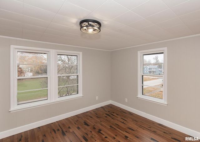 213 N WILLIAMS Street, Geneseo, IL 61254