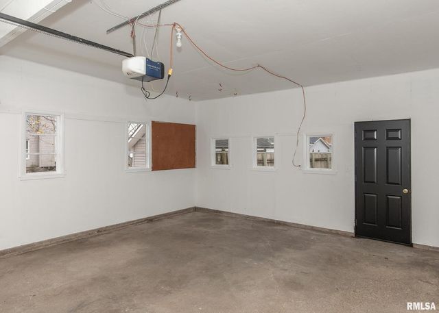 213 N WILLIAMS Street, Geneseo, IL 61254