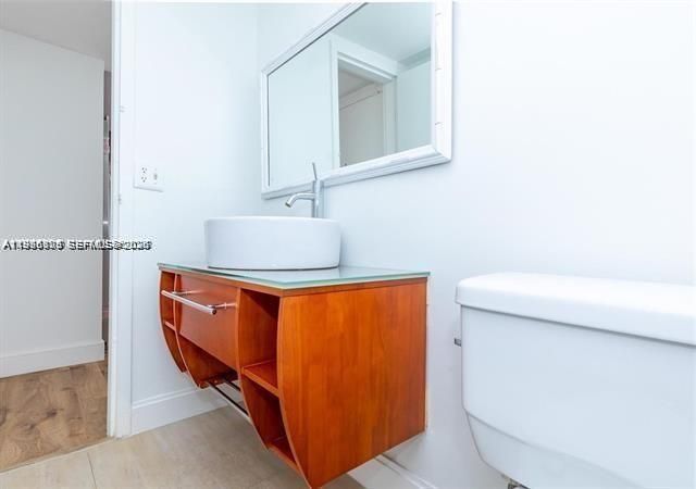 13499 Biscayne Blvd 912, North Miami, FL 33181