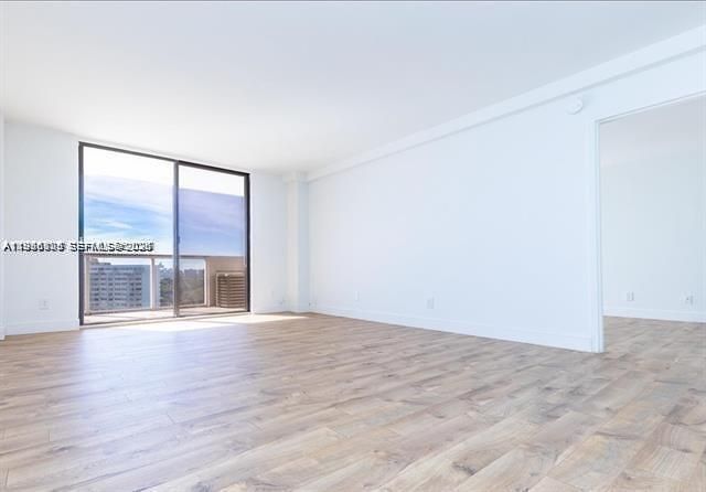 13499 Biscayne Blvd 912, North Miami, FL 33181