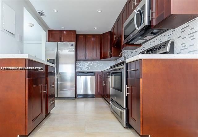 13499 Biscayne Blvd 912, North Miami, FL 33181