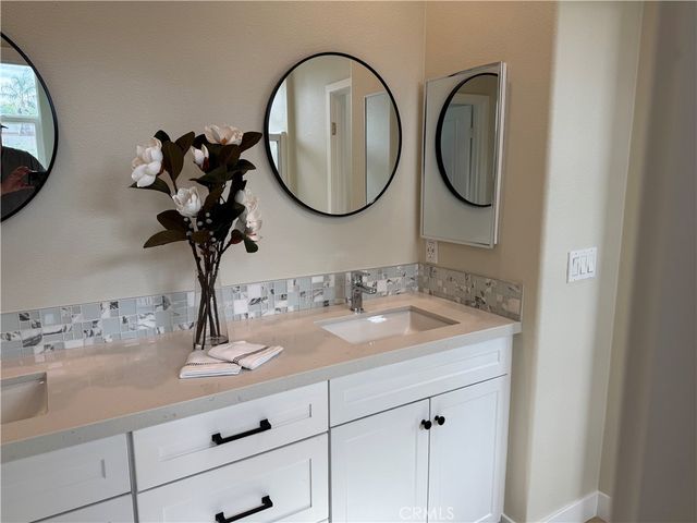 12265 N Lima, Sylmar, CA 91342