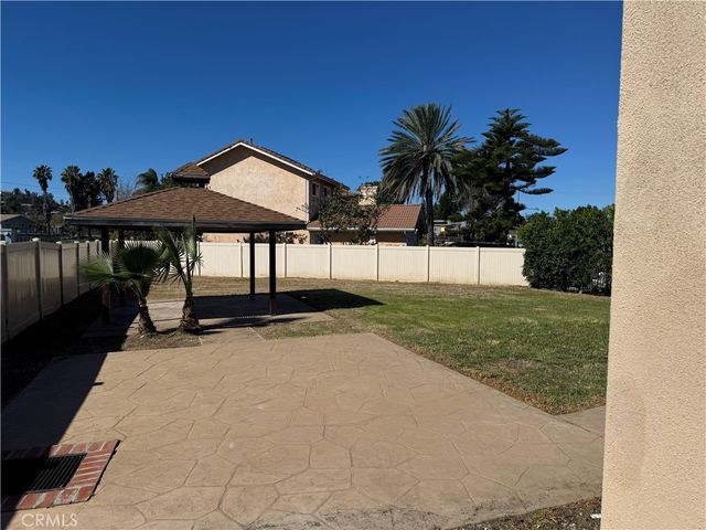 12265 N Lima, Sylmar, CA 91342