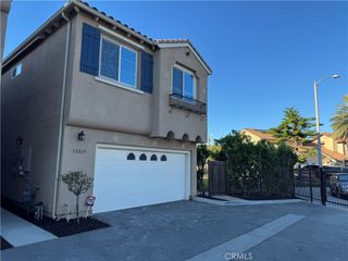 12265 N Lima, Sylmar, CA 91342