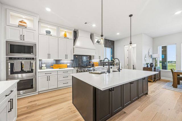 705 Cambridge Court, Nevada, TX 75173