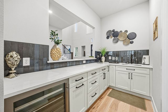 705 Cambridge Court, Nevada, TX 75173