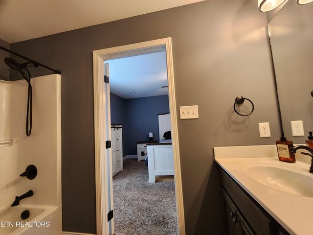 7928 Poplar Grove Lane, Powell, TN 37849