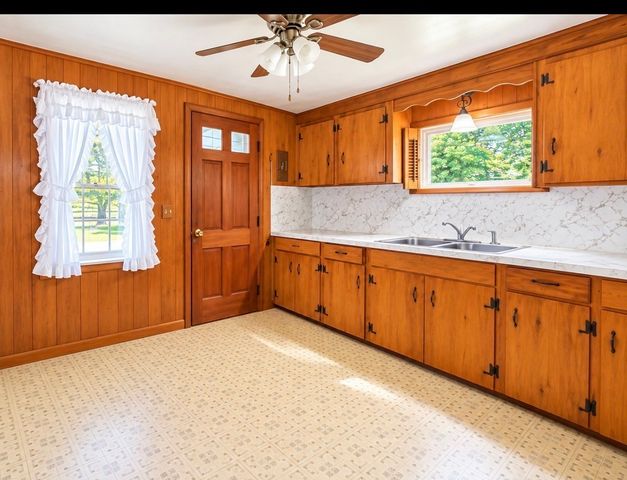 17 Prince St, North Attleboro, MA 02760