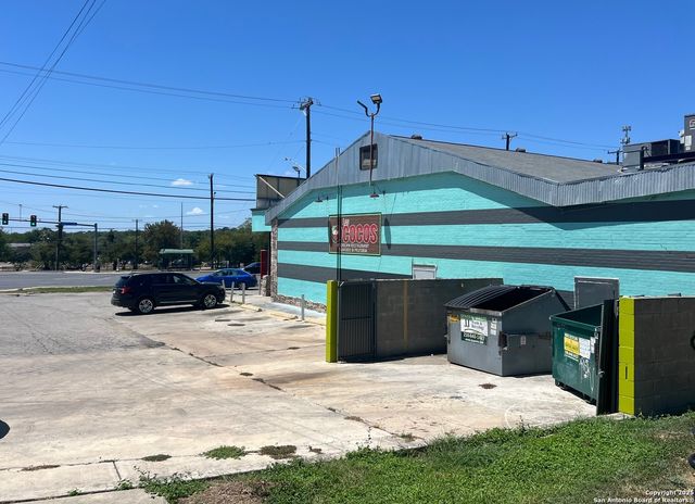 1502 Bandera, San Antonio, TX 78228