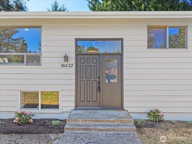 16032 22nd Avenue W, Lynnwood, WA 98087