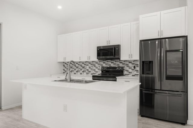 9007 Placid Lakes Blvd, Lake Placid, FL 33852