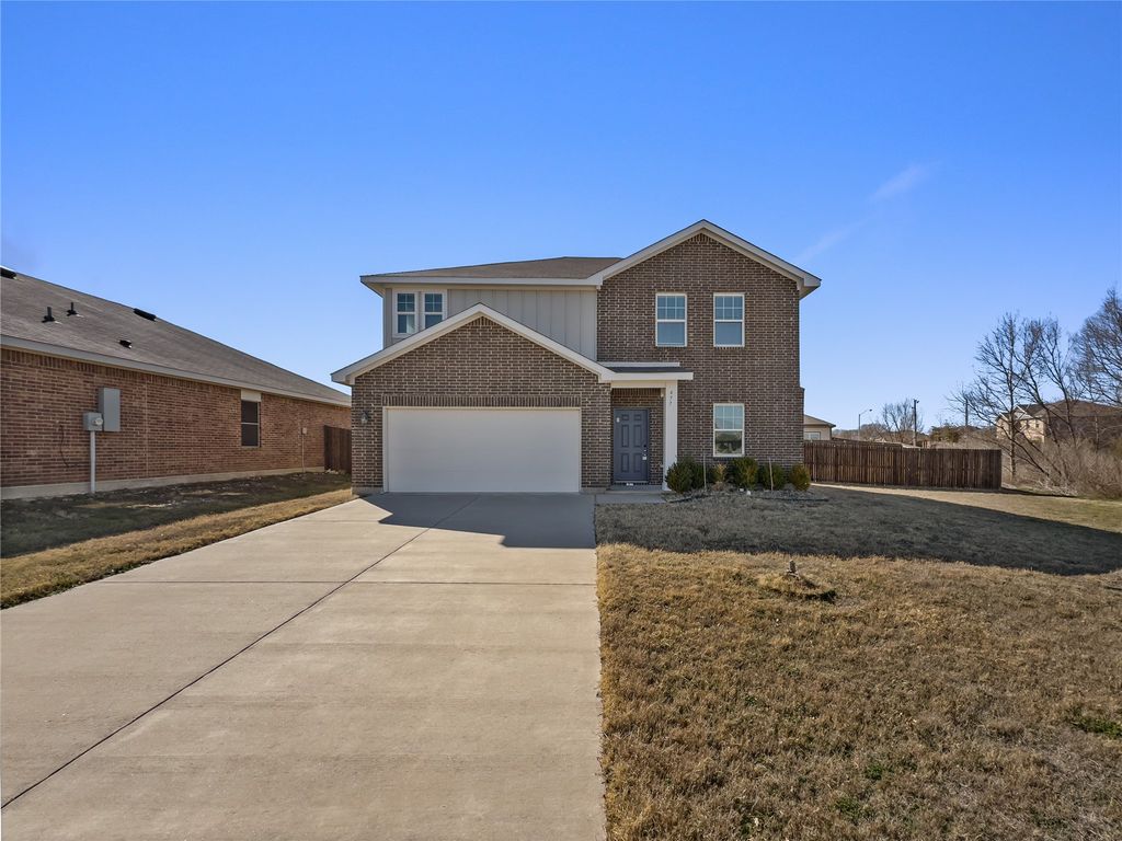 477 Bank Way, Crowley, TX 76036