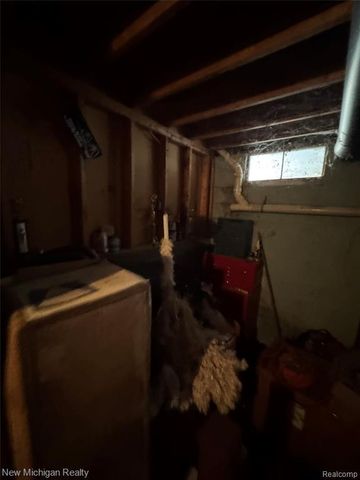 5705 Lake Grove Drive, White Lake, MI 48383