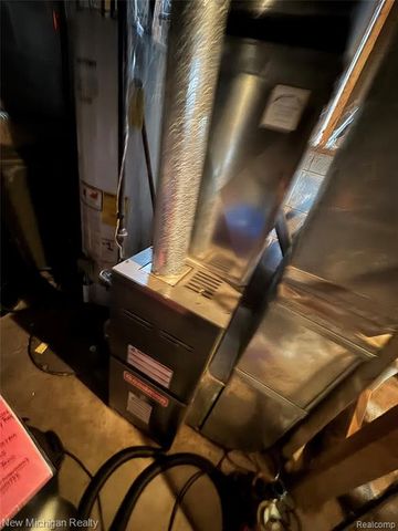 5705 Lake Grove Drive, White Lake, MI 48383