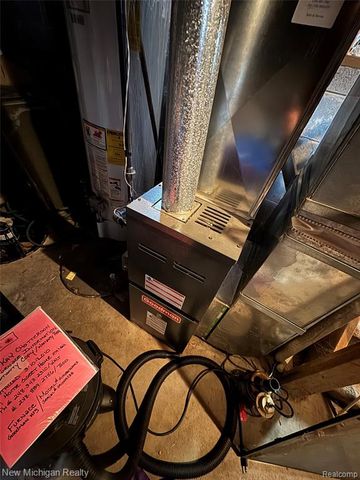 5705 Lake Grove Drive, White Lake, MI 48383