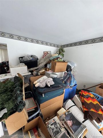 5705 Lake Grove Drive, White Lake, MI 48383