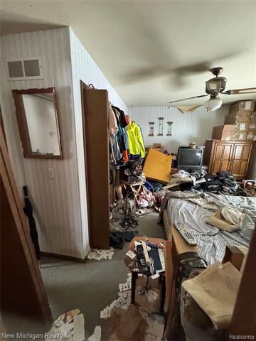 5705 Lake Grove Drive, White Lake, MI 48383