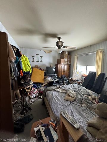 5705 Lake Grove Drive, White Lake, MI 48383