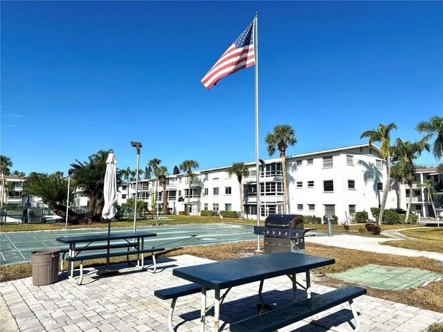 2047 CANAL DRIVE L6, Bradenton, FL 34207