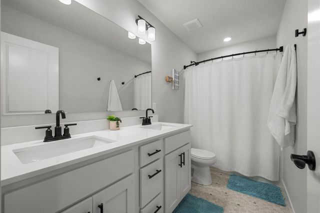 17580 Jett Circle SE, Prior Lake, MN 55372
