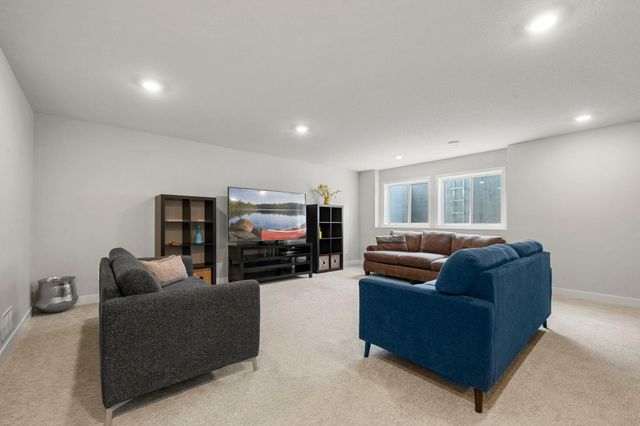 17580 Jett Circle SE, Prior Lake, MN 55372