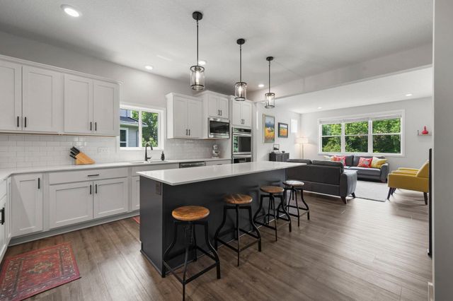 17580 Jett Circle SE, Prior Lake, MN 55372