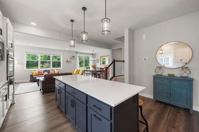 17580 Jett Circle SE, Prior Lake, MN 55372