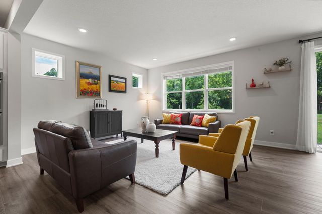 17580 Jett Circle SE, Prior Lake, MN 55372
