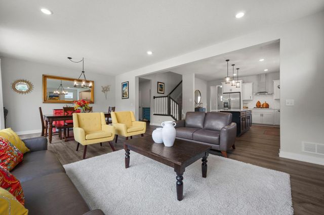17580 Jett Circle SE, Prior Lake, MN 55372