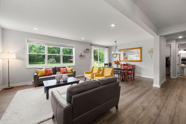 17580 Jett Circle SE, Prior Lake, MN 55372