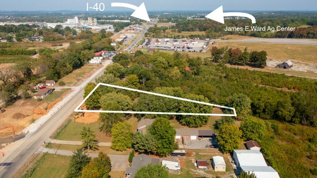 1423 Sparta Pike, Lebanon, TN 37090