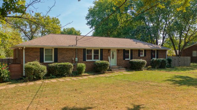 1423 Sparta Pike, Lebanon, TN 37090