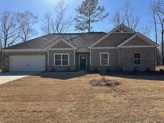 204 Lee Road 2037, Salem, AL 36874