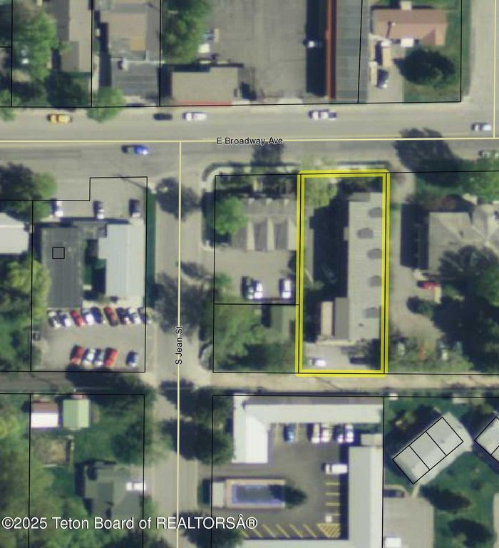 320 E BROADWAY Avenue, Jackson, WY 83001 photo 25