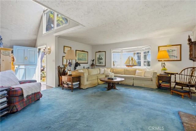 215 Ocean View, Newport Beach, CA 92663