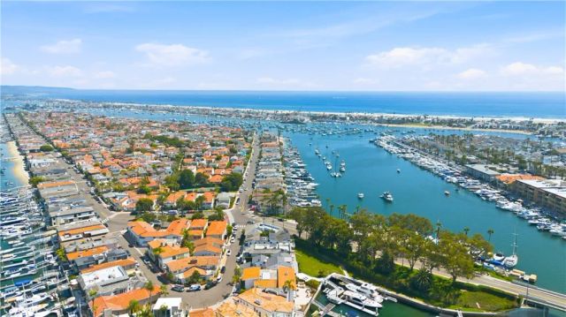215 Ocean View, Newport Beach, CA 92663