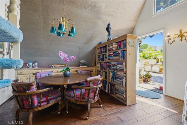 215 Ocean View, Newport Beach, CA 92663