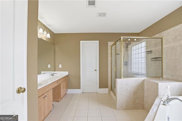 1700 Rising View Circle, Mcdonough, GA 30253