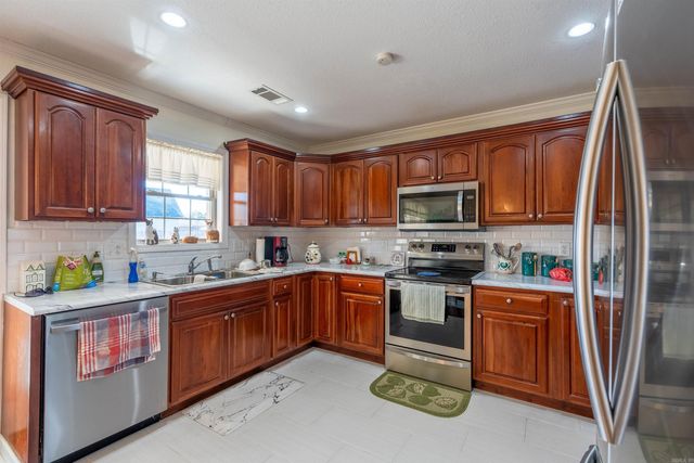 318 N Sawmill Road, Searcy, AR 72143