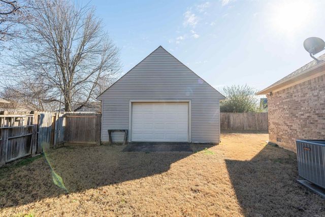 318 N Sawmill Road, Searcy, AR 72143